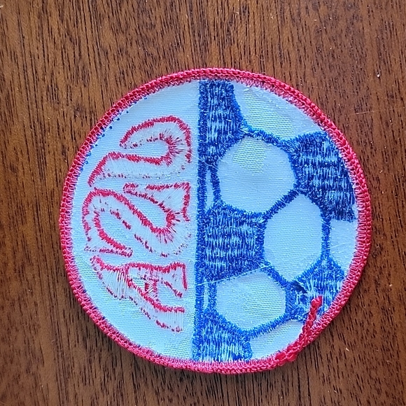 Vintage Soccer Red White and Blue Patches Bundle 10 Sew / Iron on team USA 🇺🇸 - Picture 6 of 6